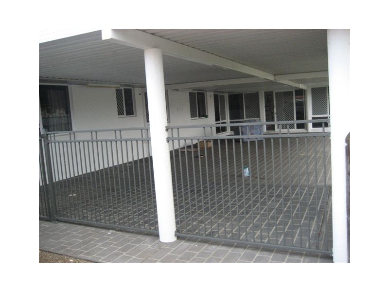 28 Whipbird Court, Urangan QLD 4655