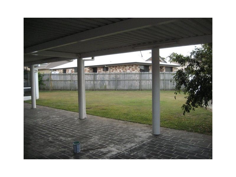 28 Whipbird Court, Urangan QLD 4655