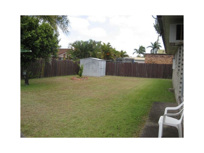 17 BARILBA, Scarness QLD 4655