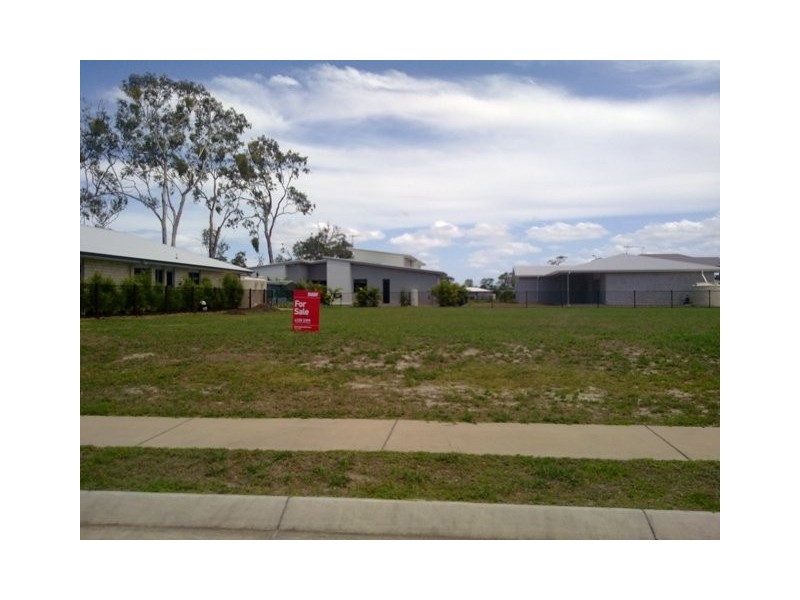 90 Barramundi Drive, Burrum Heads QLD 4659