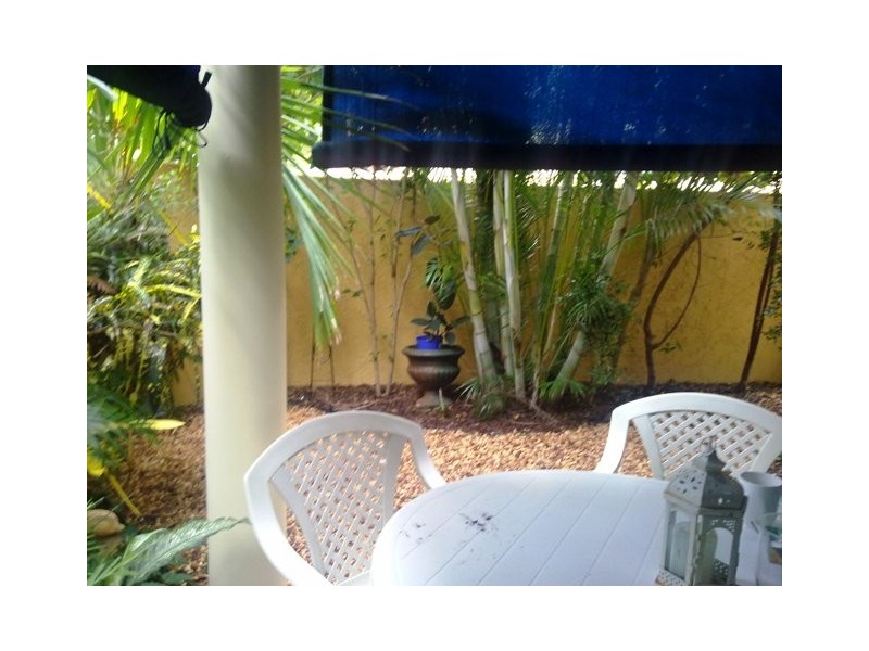 15/33 ELIZABETH, Urangan QLD 4655