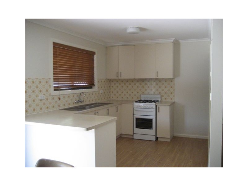 1/97 FRESHWATER STREET, Torquay QLD 4655