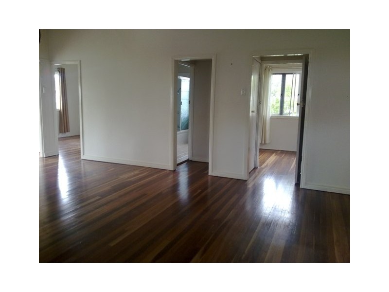 7 Pine Street, Torquay QLD 4655