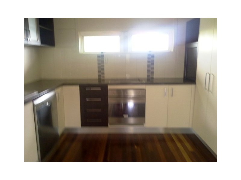 7 Pine Street, Torquay QLD 4655