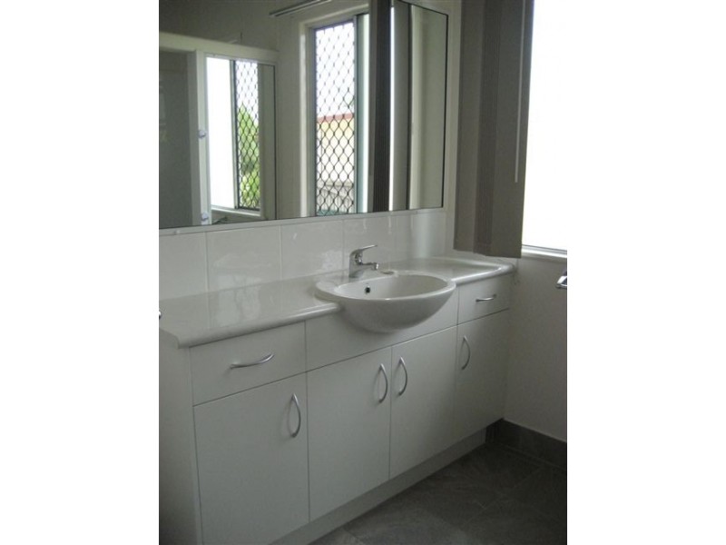 6 MARY, Scarness QLD 4655