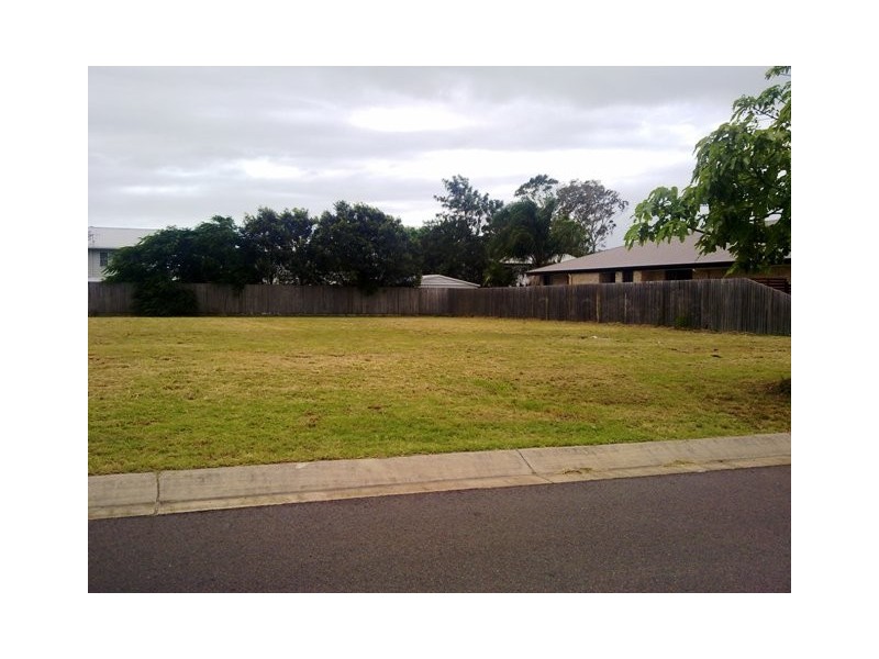 20 FRASER WATERS PARADE, Toogoom QLD 4655