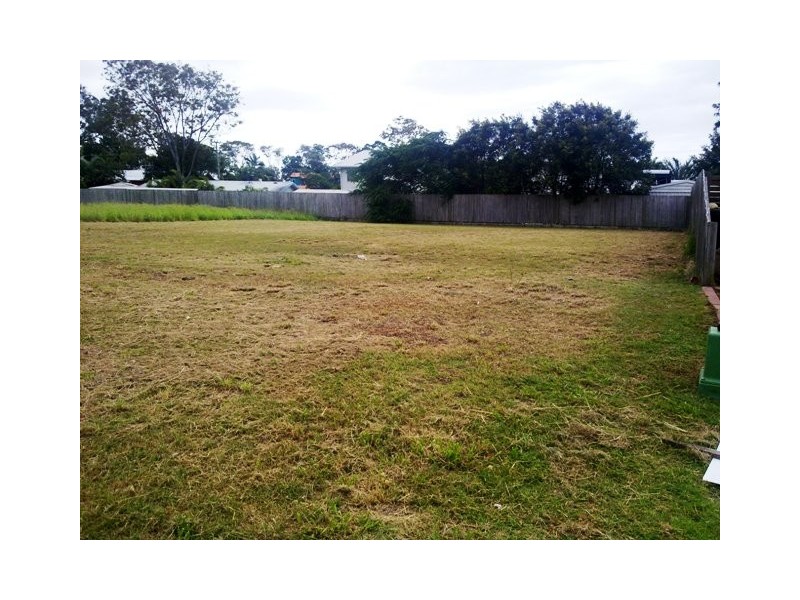 20 FRASER WATERS PARADE, Toogoom QLD 4655