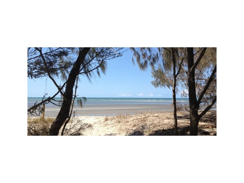 20 FRASER WATERS PARADE, Toogoom QLD 4655