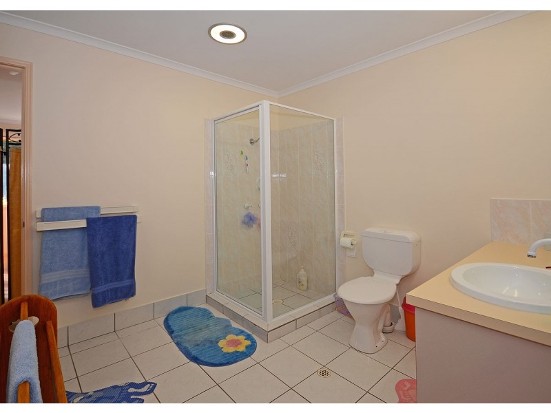 4/77 freshwater, Torquay QLD 4655