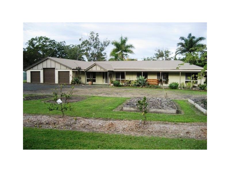 319 CONDOR DRIVE, Sunshine Acres QLD 4655