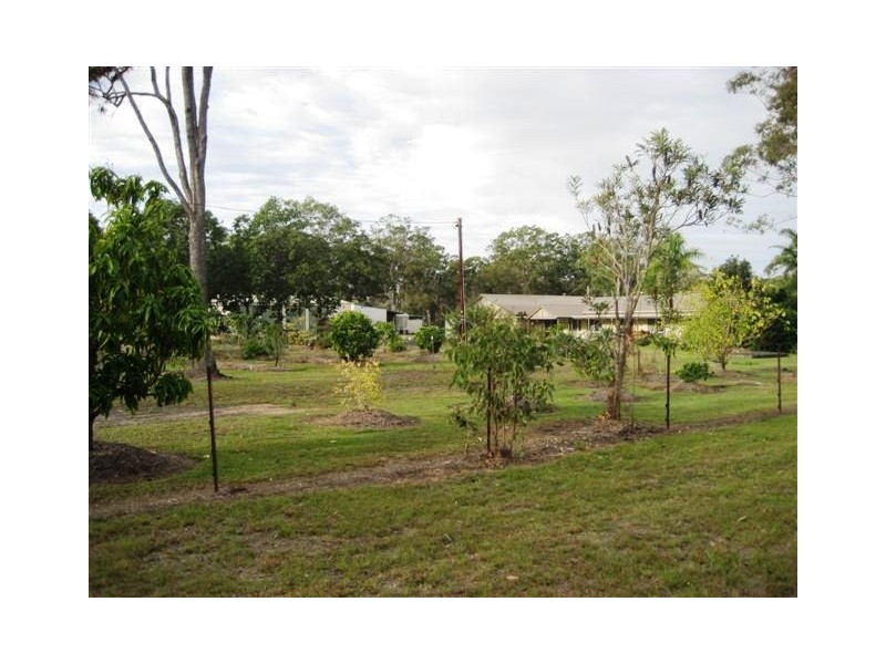 319 CONDOR DRIVE, Sunshine Acres QLD 4655