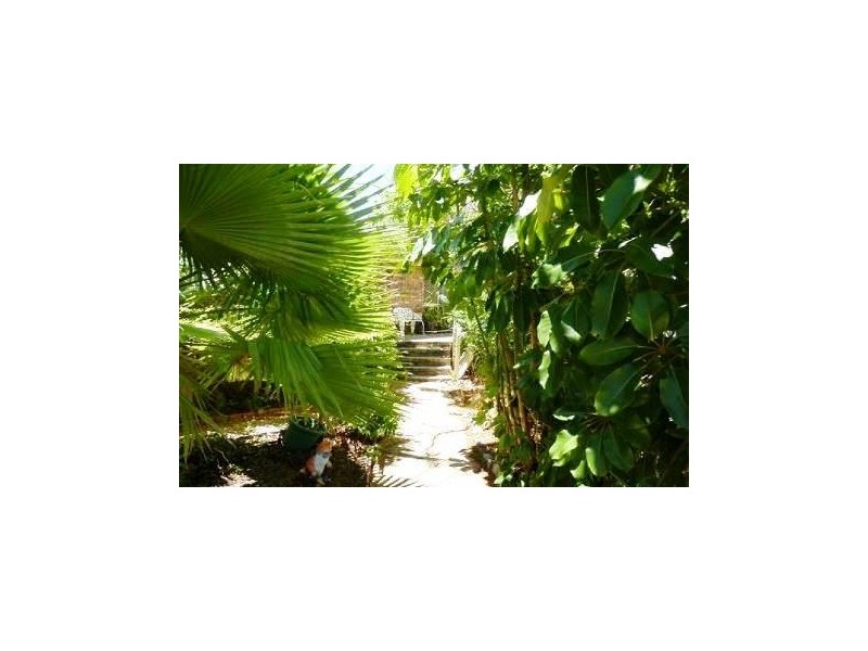 9 Maureen Court, Point Vernon QLD 4655