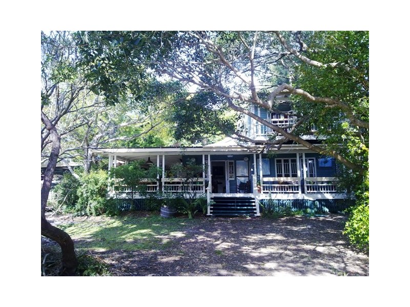 7 FLINDERS STREET, Point Vernon QLD 4655