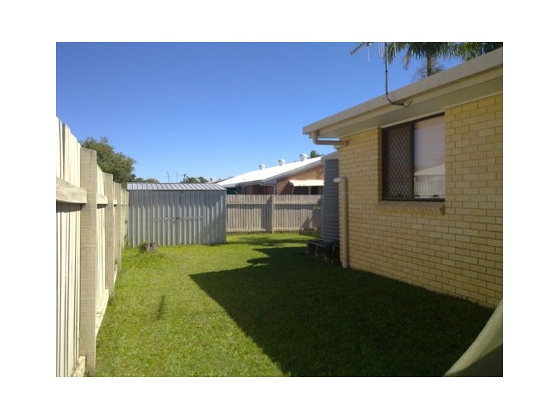 2 PRESTON STREET, Point Vernon QLD 4655