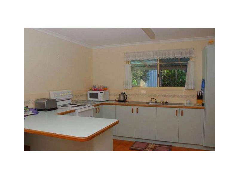 15 SHELLEY STREET, Scarness QLD 4655