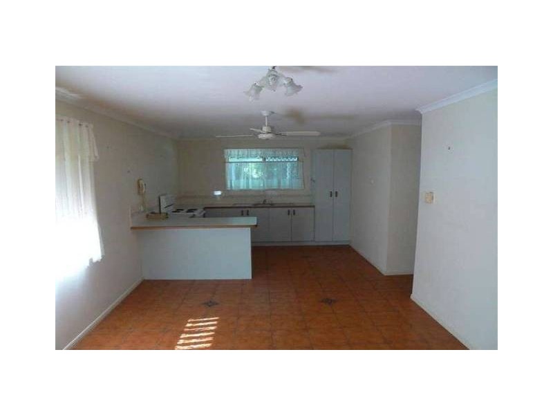 15 SHELLEY STREET, Scarness QLD 4655