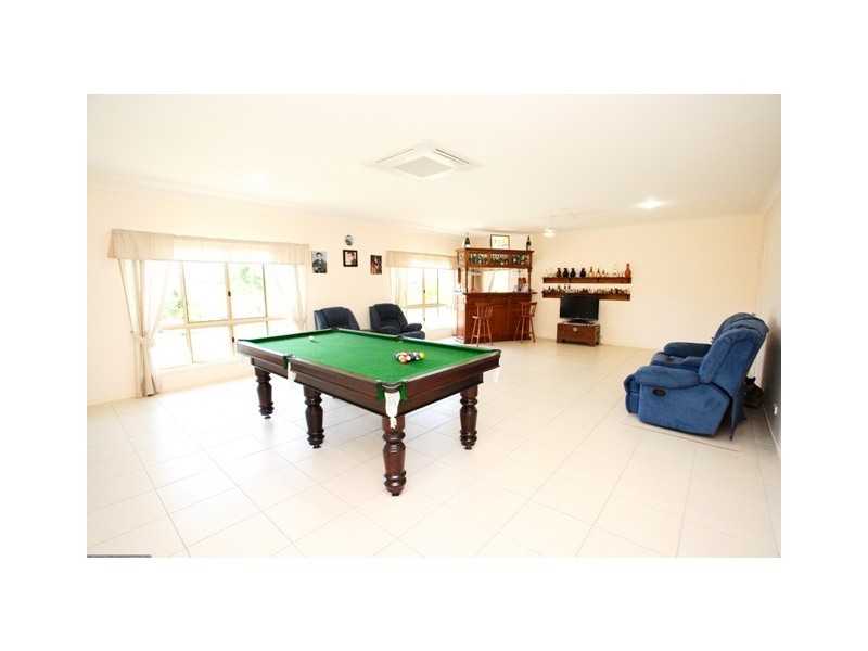 27 Oakes Drive, Burrum Heads QLD 4659