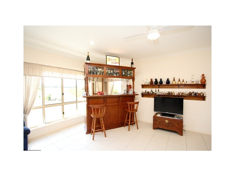 27 Oakes Drive, Burrum Heads QLD 4659