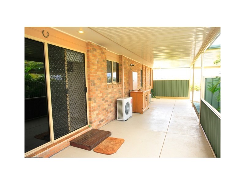 27 Oakes Drive, Burrum Heads QLD 4659
