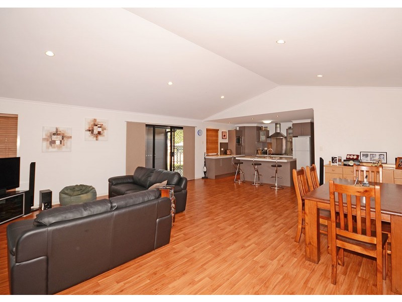 21 Fraser Pacific Exeter, Torquay QLD 4655