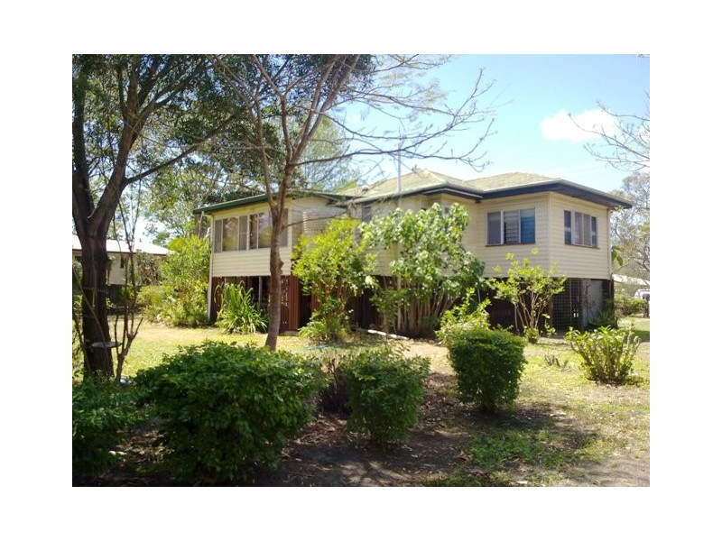 17-19 EAST STREET, Howard QLD 4659