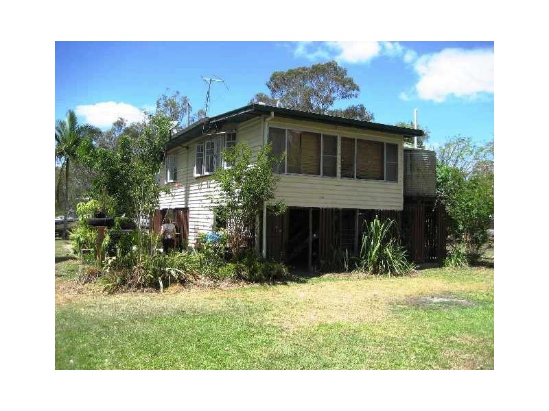 17-19 EAST STREET, Howard QLD 4659