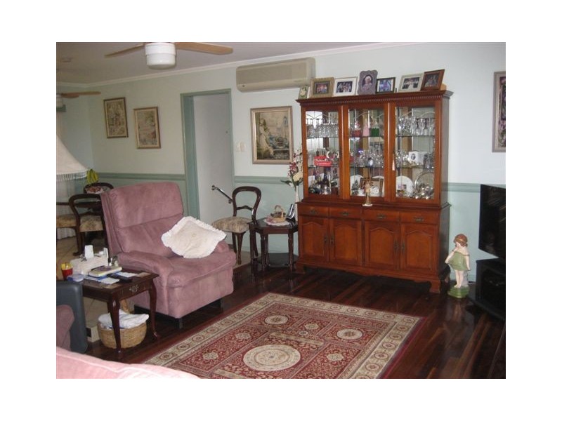 30 DOVER STREET, Pialba QLD 4655