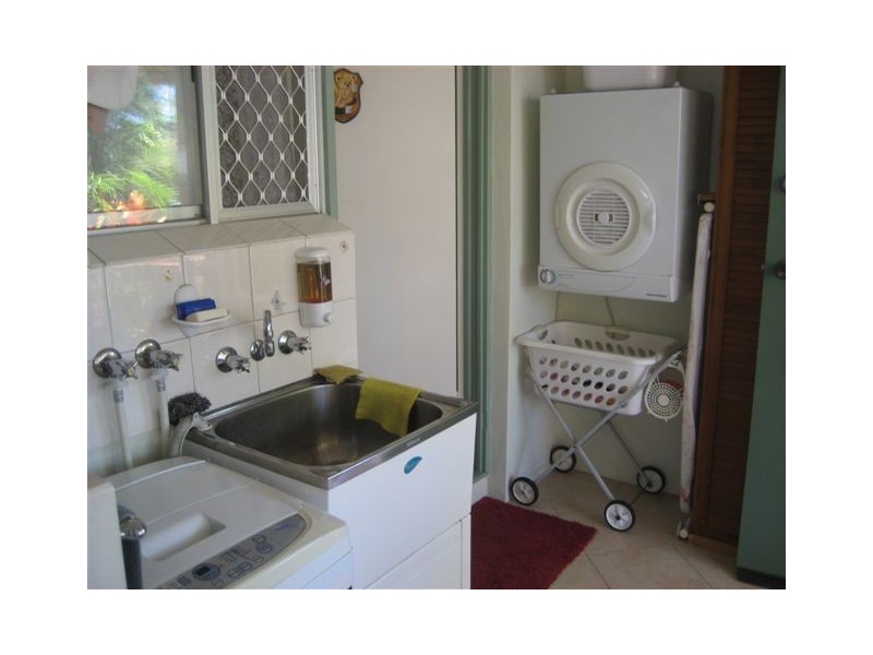 30 DOVER STREET, Pialba QLD 4655