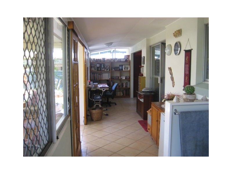 30 DOVER STREET, Pialba QLD 4655
