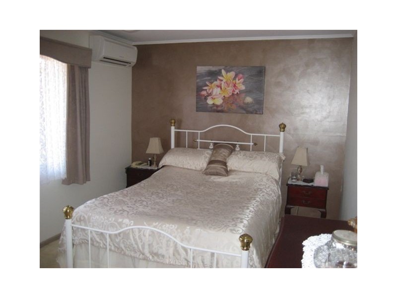 30 DOVER STREET, Pialba QLD 4655
