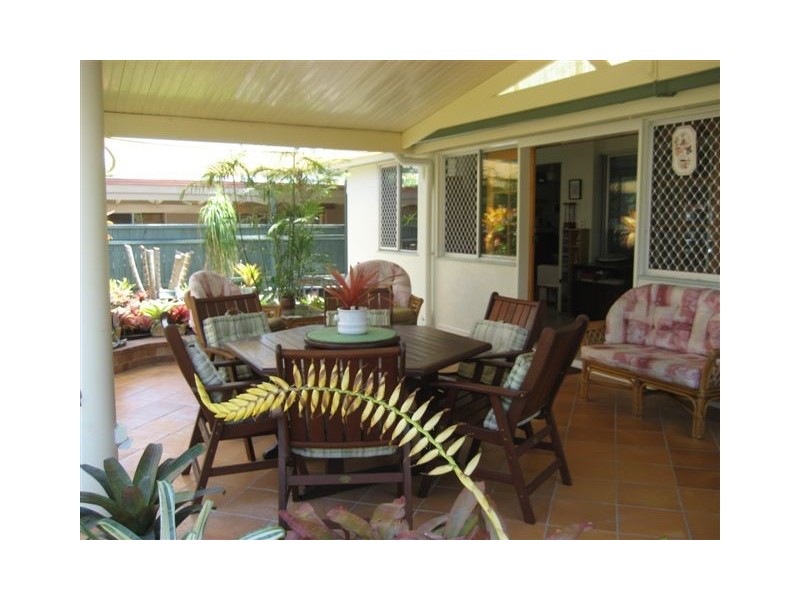 30 DOVER STREET, Pialba QLD 4655
