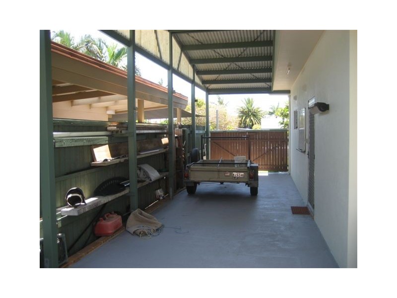 30 DOVER STREET, Pialba QLD 4655