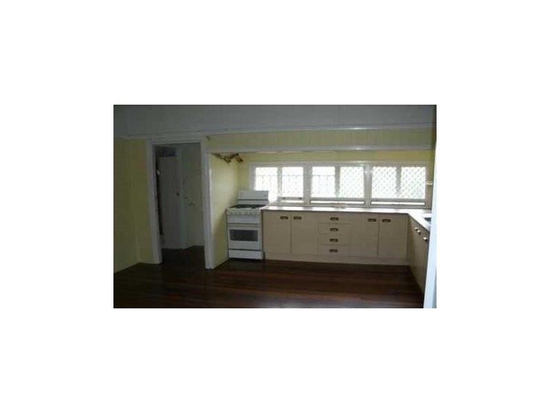 306 Torquay Terrace, Torquay QLD 4655