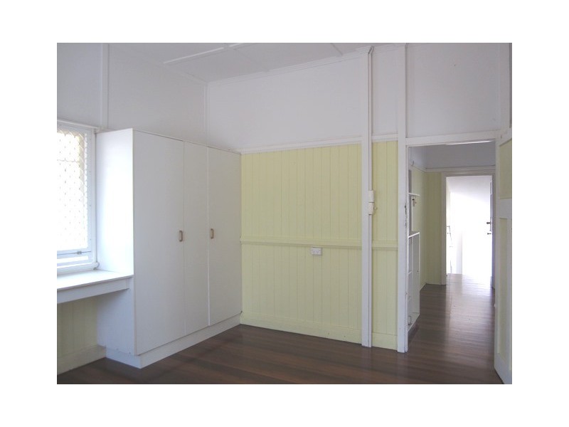 306 Torquay Terrace, Torquay QLD 4655