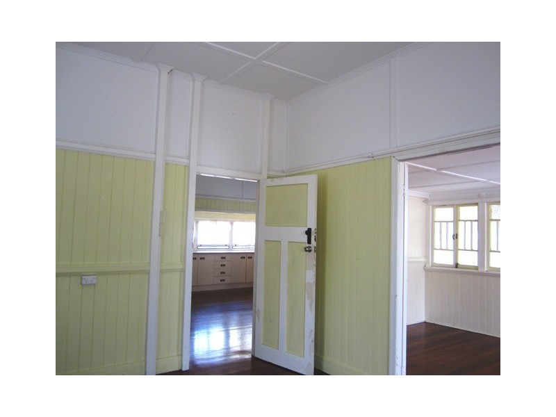 306 Torquay Terrace, Torquay QLD 4655