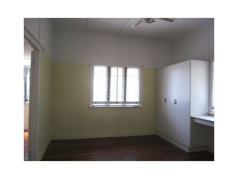 306 Torquay Terrace, Torquay QLD 4655