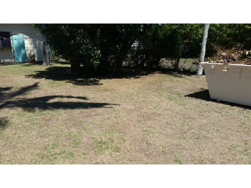 157 CYPRESS STREET, Urangan QLD 4655