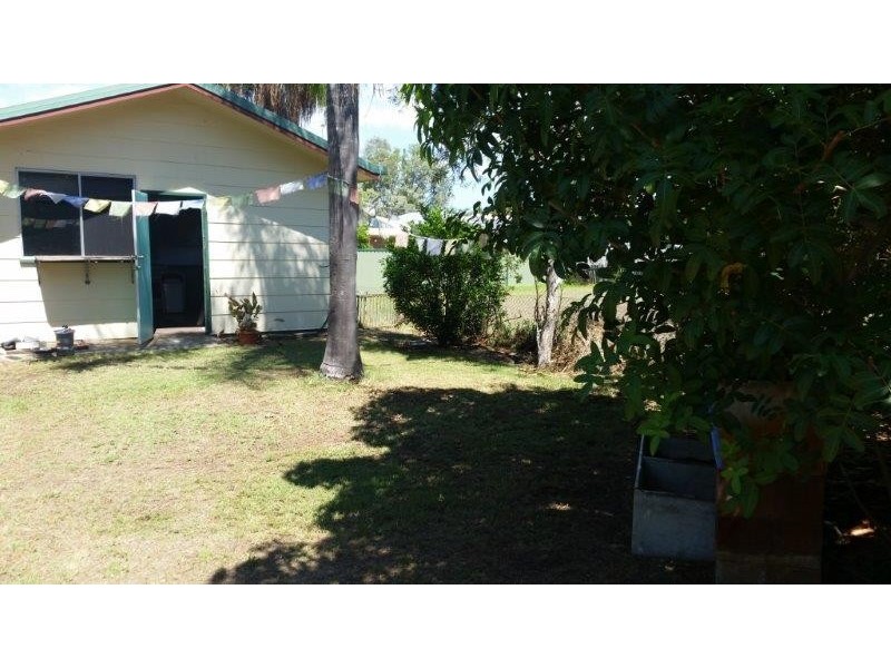 157 CYPRESS STREET, Urangan QLD 4655
