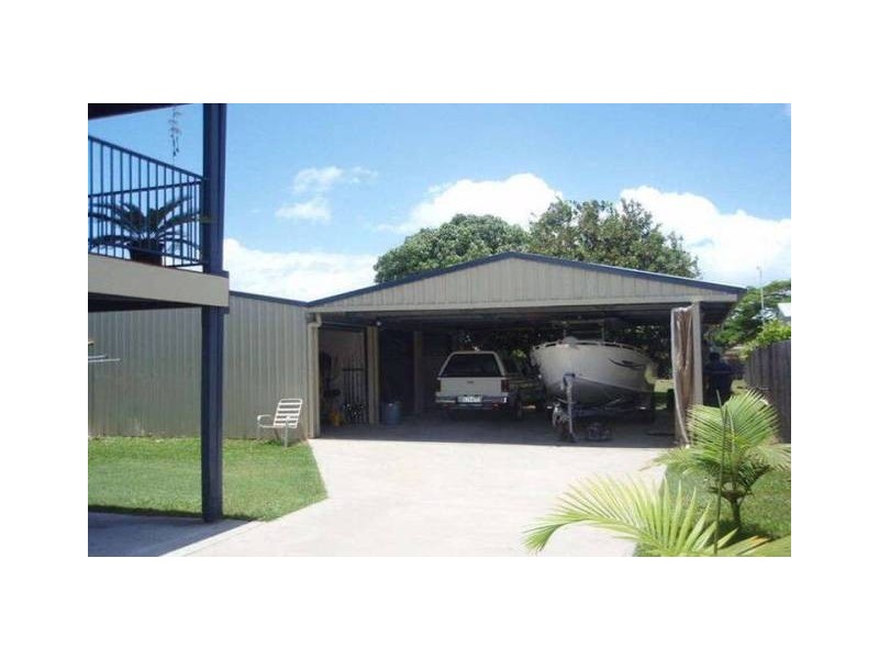 42 LONG STREET, Point Vernon QLD 4655