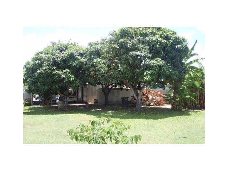 42 LONG STREET, Point Vernon QLD 4655