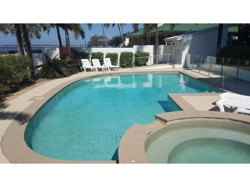 12/558 ESPLANADE, Urangan QLD 4655