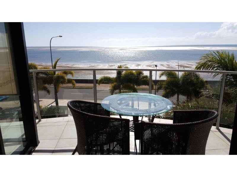12/558 ESPLANADE, Urangan QLD 4655