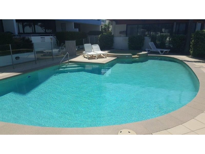 12/558 ESPLANADE, Urangan QLD 4655