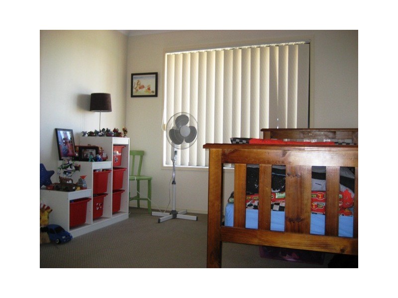 11 GUNSYND WAY, Point Vernon QLD 4655