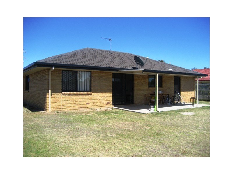 11 GUNSYND WAY, Point Vernon QLD 4655