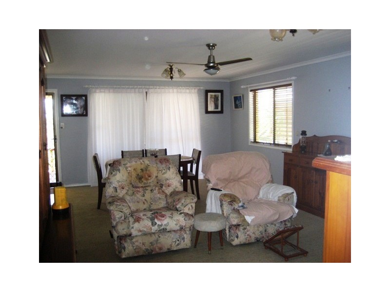25 BARNSTAPLE, Torquay QLD 4655