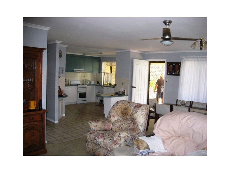 25 BARNSTAPLE, Torquay QLD 4655