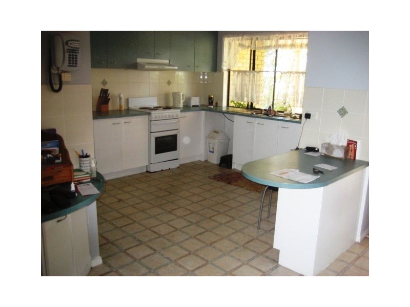 25 BARNSTAPLE, Torquay QLD 4655