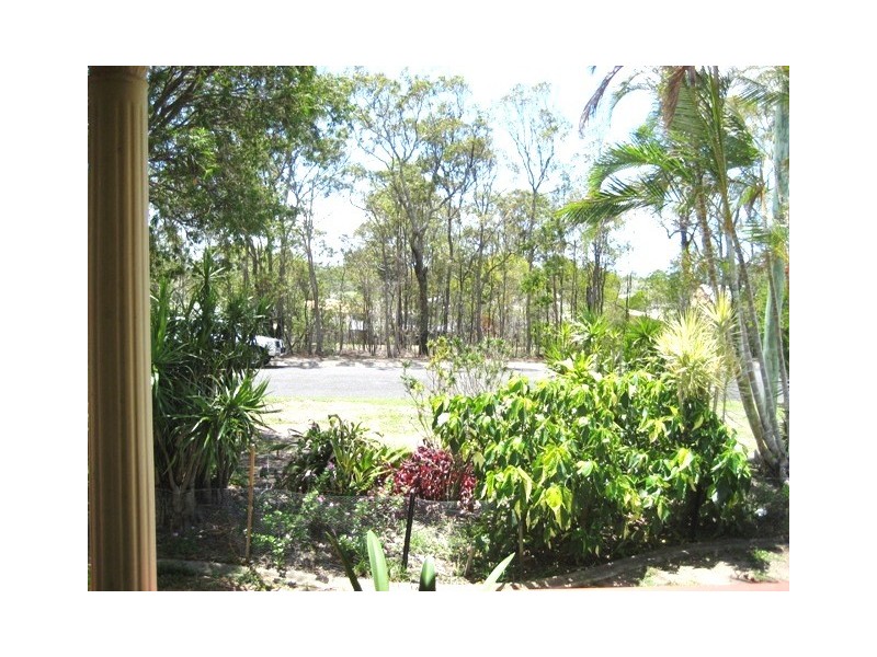 25 BARNSTAPLE, Torquay QLD 4655