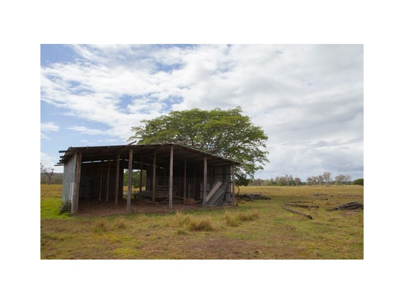 28 SHEPPARDS RD, Tiaro QLD 4650